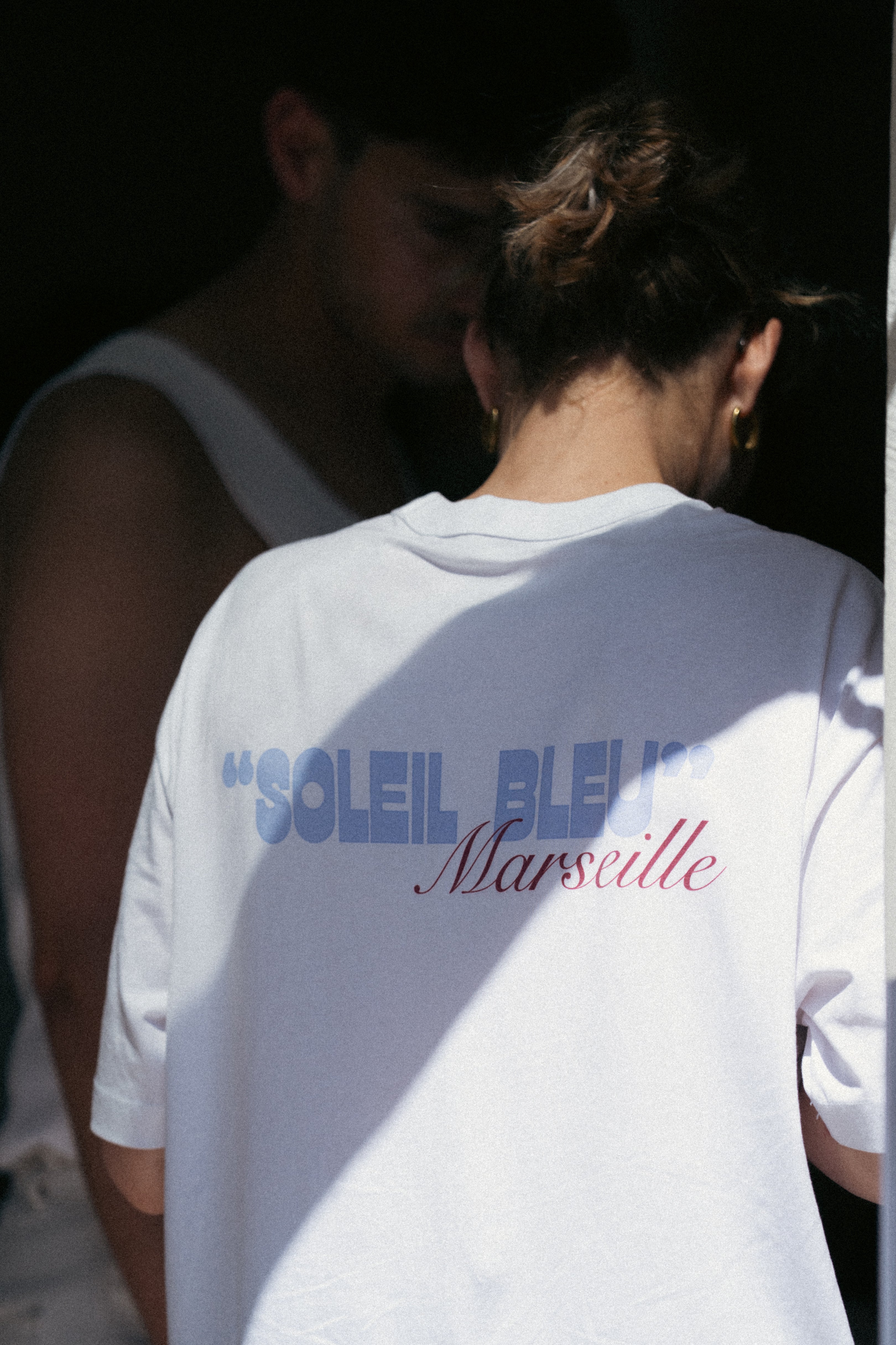 T-shirt unisexe édition limitée "Soleil Bleu"