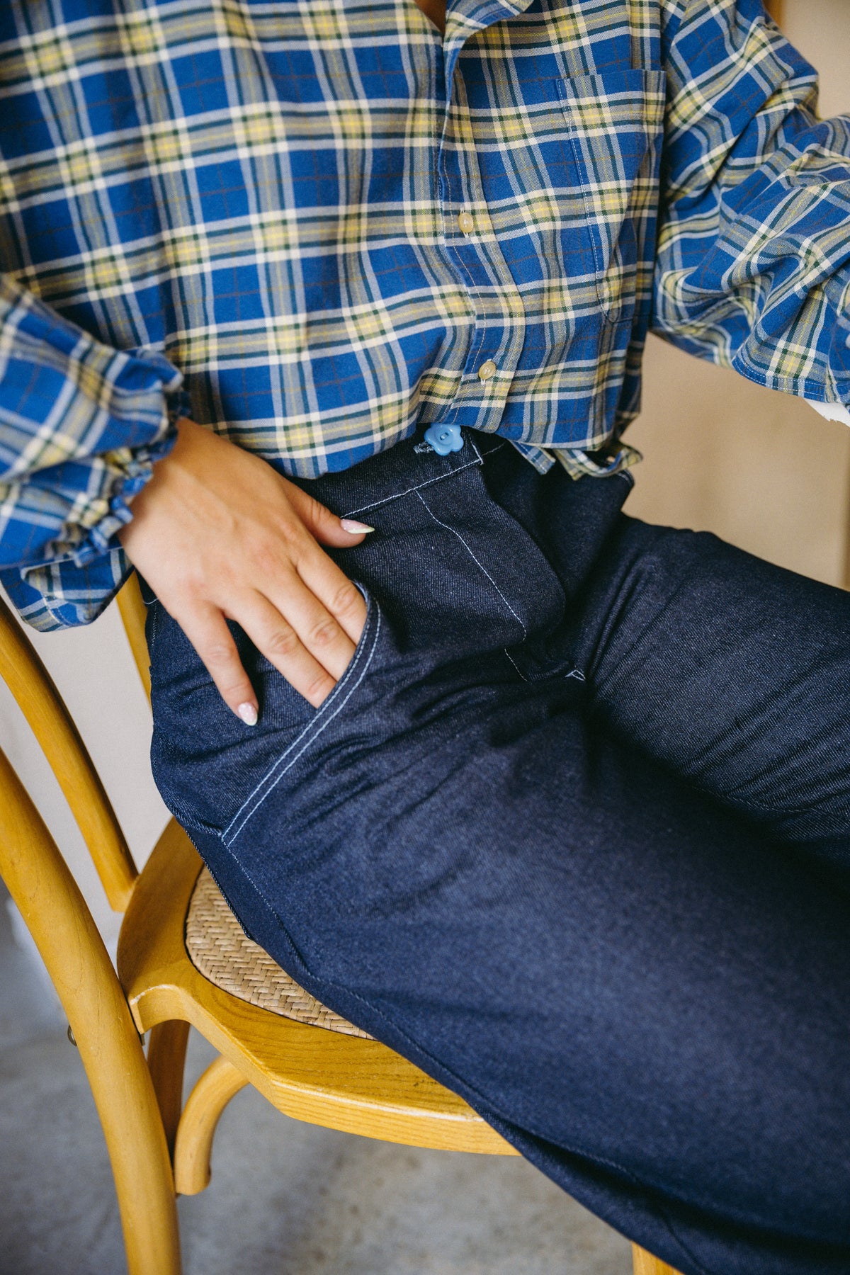 Jean barrel en denim foncé