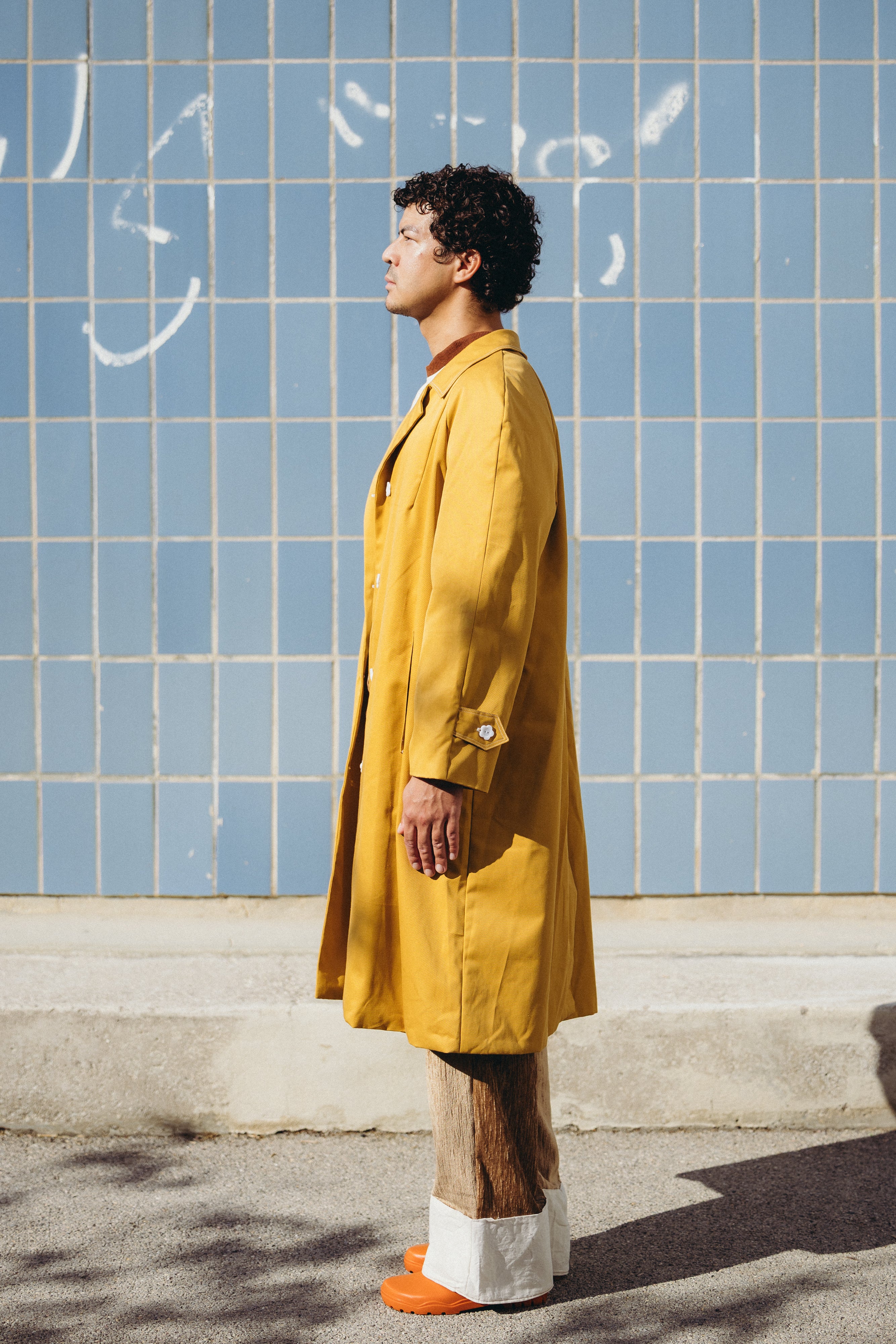 Trench jaune moutarde