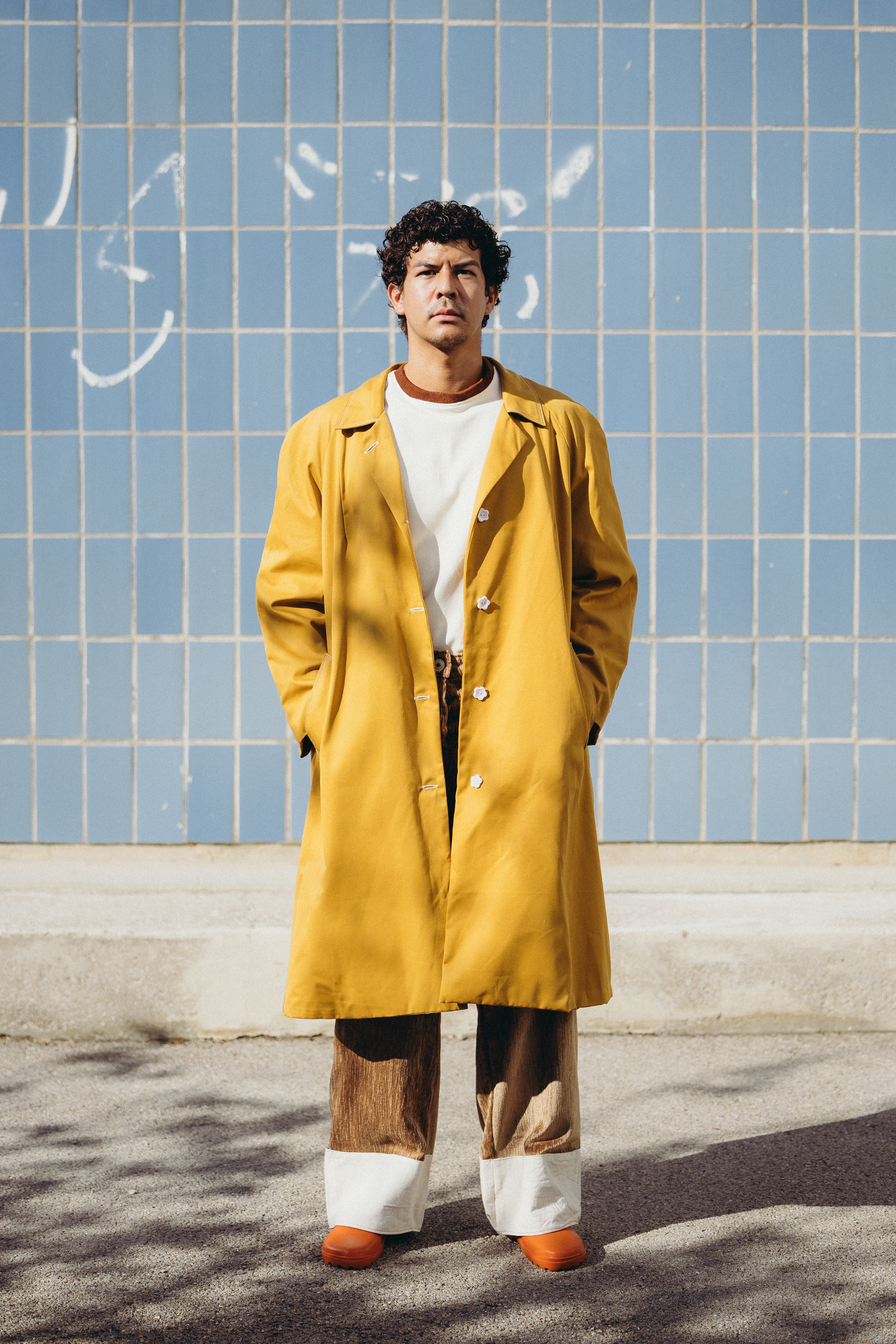 Trench jaune moutarde